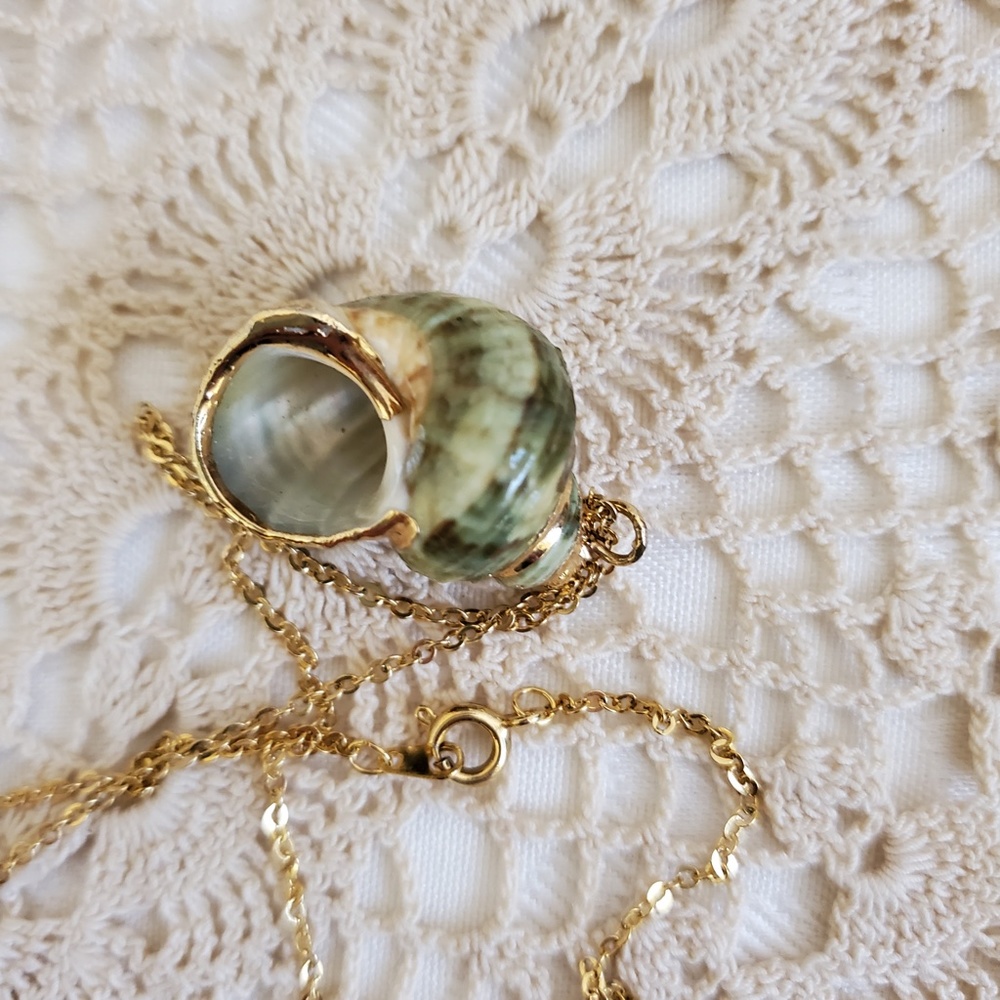 Gold Plated Sea Shell Necklace - Picture 2 of 6
